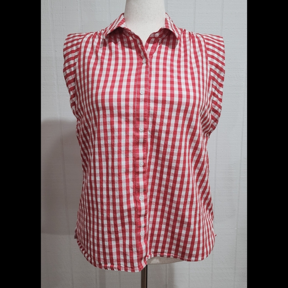Crown & Ivy Red Gingham Button Up Shirt Sz Medium Cap Sleeve Approx 21" P2P
